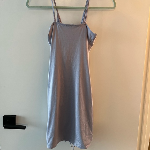 FASHIONNOVA- front tie dress - Picture 4 of 5